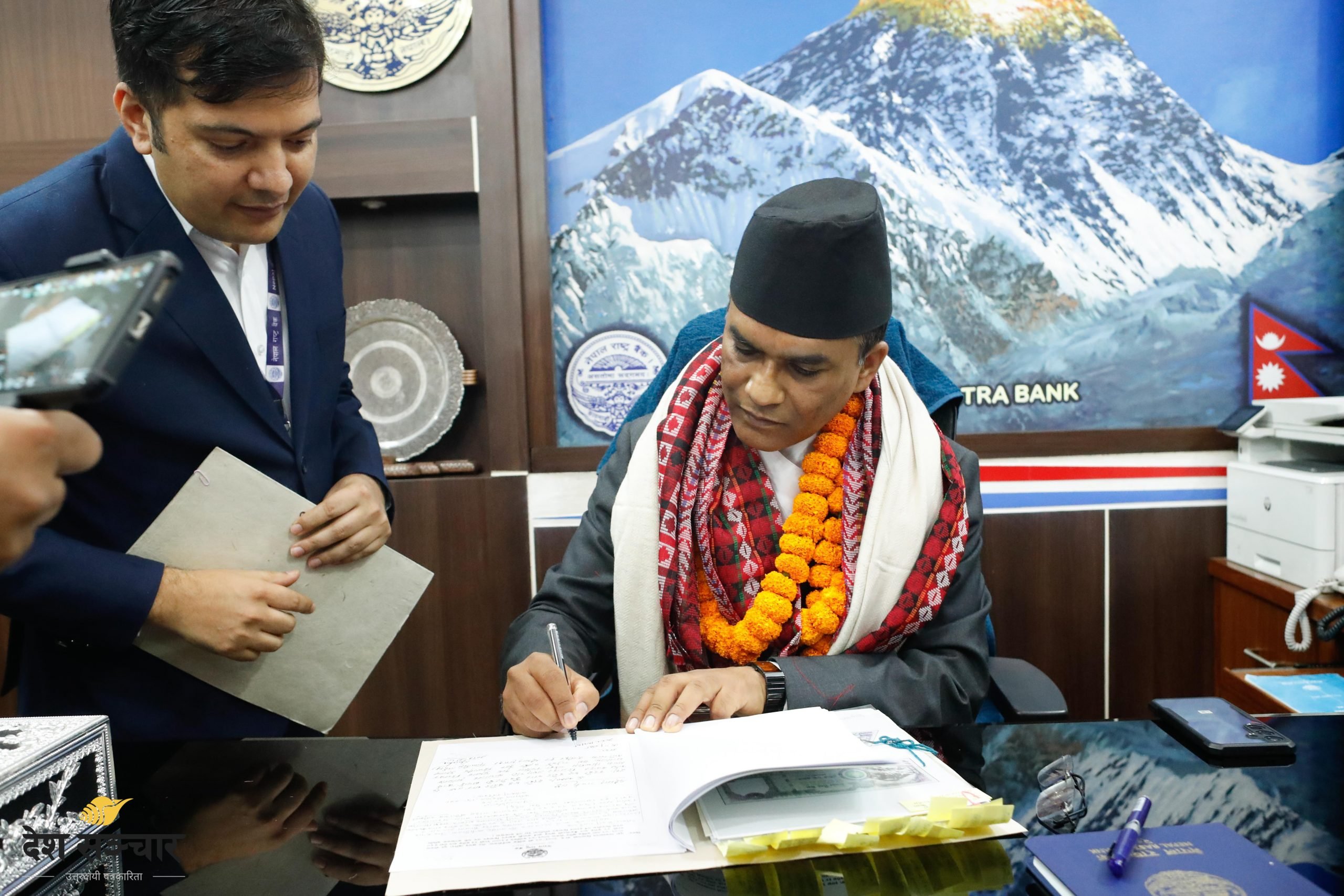 राष्ट्र ब्याङ्कका नयाँ गभर्नर विश्व पौडेलका अगाडि तेर्सिएका पाँच मुख्य चुनौती