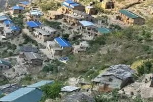 बस्ती स्थानान्तरणको पर्खाइमा बाजुराको गुम्लाबासी