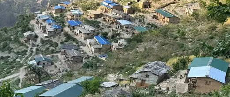 बस्ती स्थानान्तरणको पर्खाइमा बाजुराको गुम्लाबासी