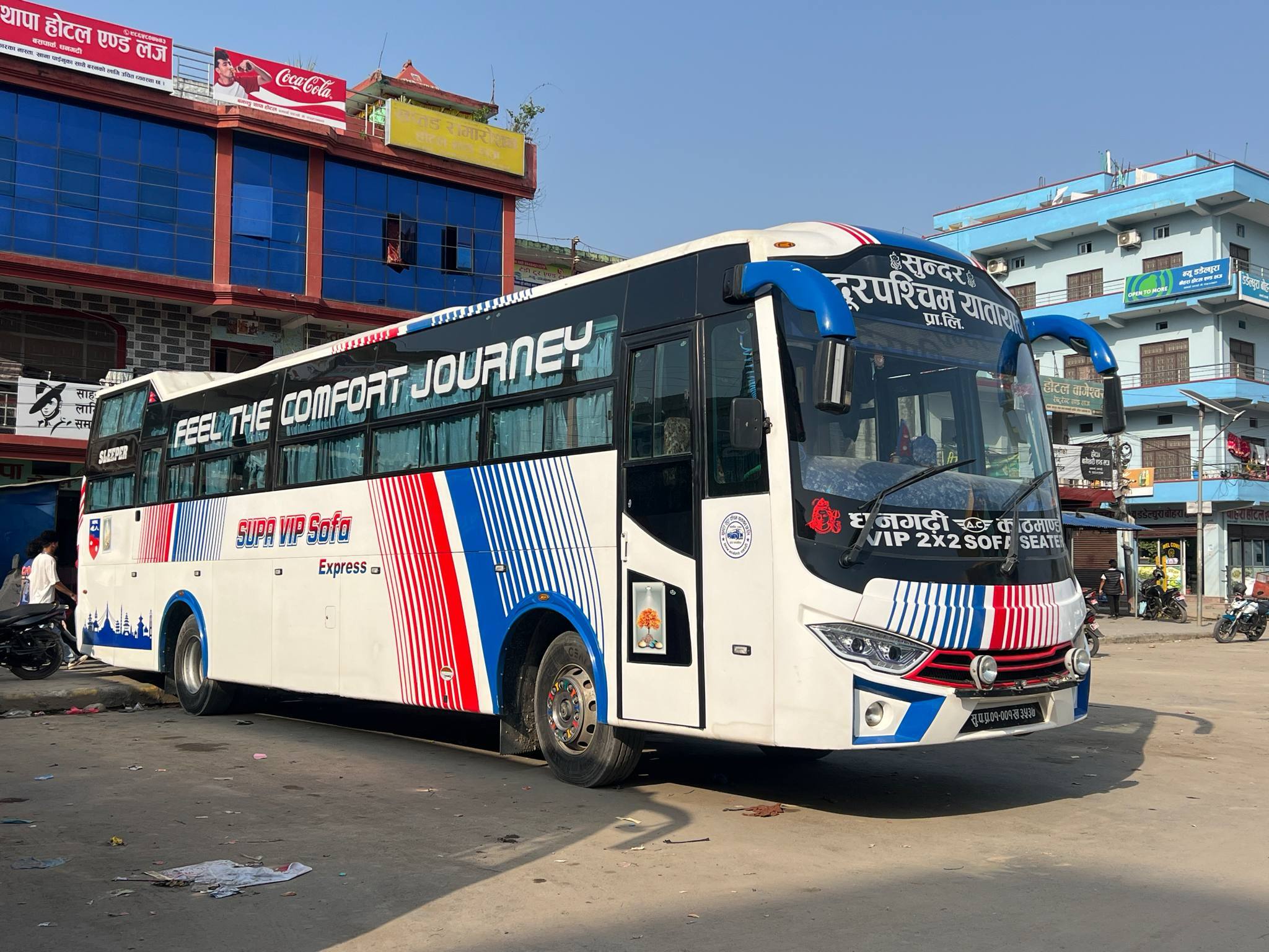 सुविधा सम्पन्न बसमा लगानी बढाउँदै सुन्दर सुदुरपश्चिम यातायात