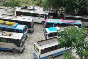 सुदूरपश्चिममा लामो दूरीका यातायात ठप्प