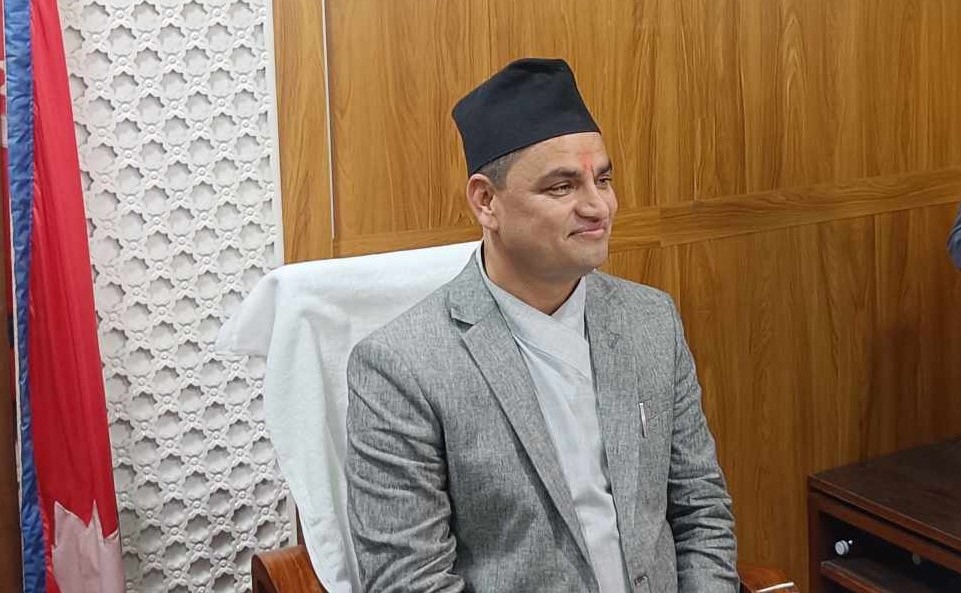 नागरिकले उचित मूल्यमा औषधि पाउने वातावरण तयार गर्छौंः मन्त्री पौडेल