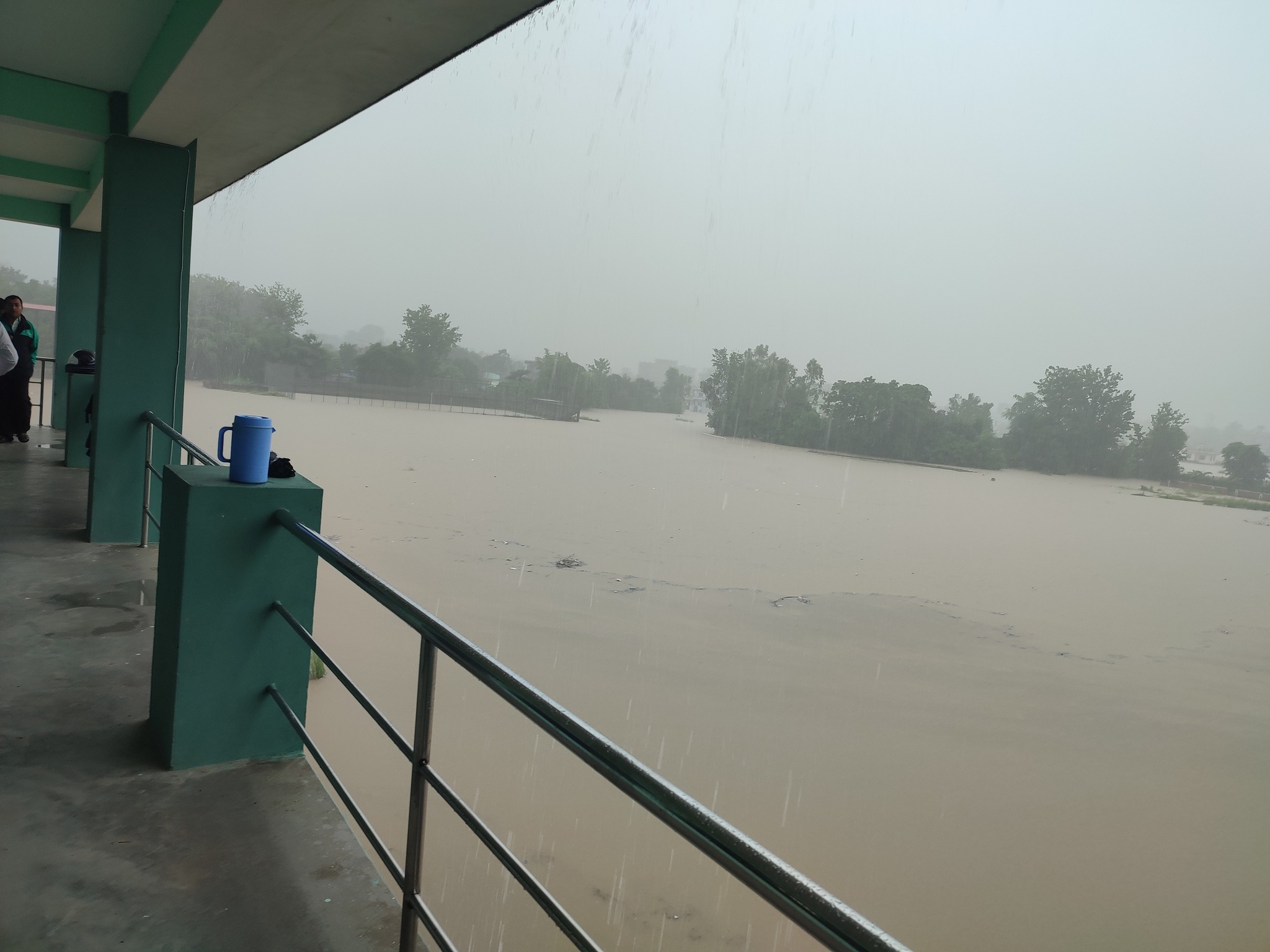 अविरल वर्षापछि जलमग्न धनगढी