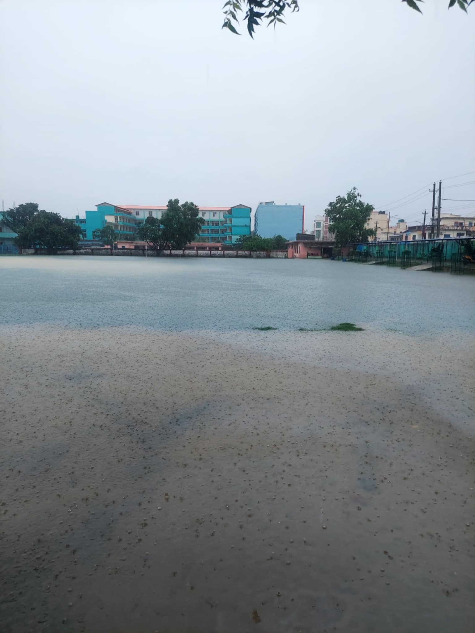 अविरल वर्षापछि ऐश्वर्य विद्या निकेतनको पठनपाठन  बन्द