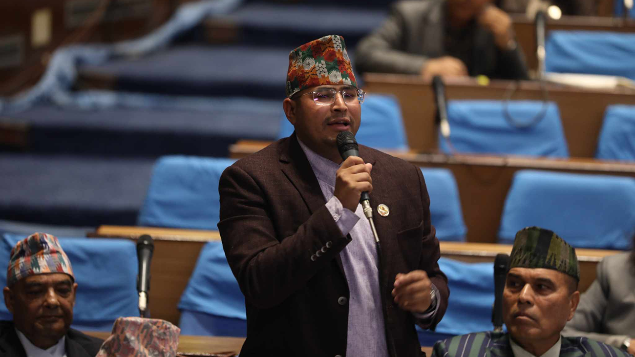 आन्दोलन भइरहँदा संसद चलाउनु दादागिरी हो : प्रमुख सचेतक शाही