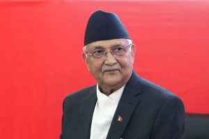 राजतन्त्र माग्नेहरू देख्दा दया लागेर आउँछ : ओली