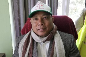 राज्यले थारुलाई नेपाली नमानेको रेशम चौधरीको गुनासो