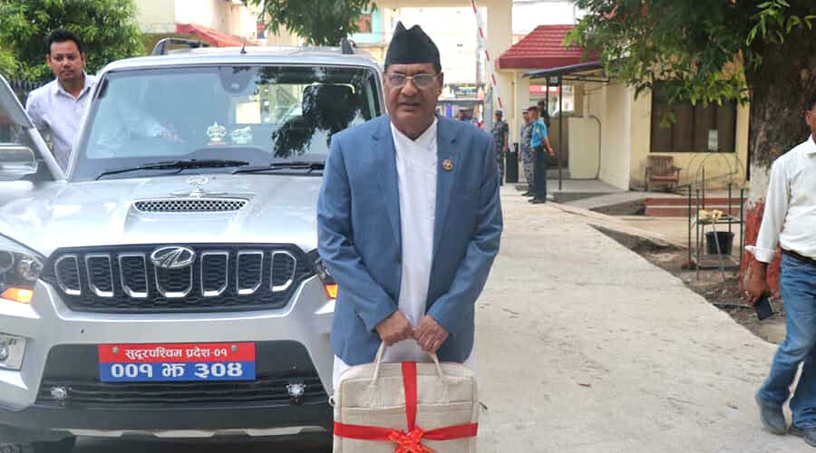 सुदूरपश्चिम प्रदेश सरकार नैतिक हिसाबले ढलिसक्यो : मानबहादुर धामी
