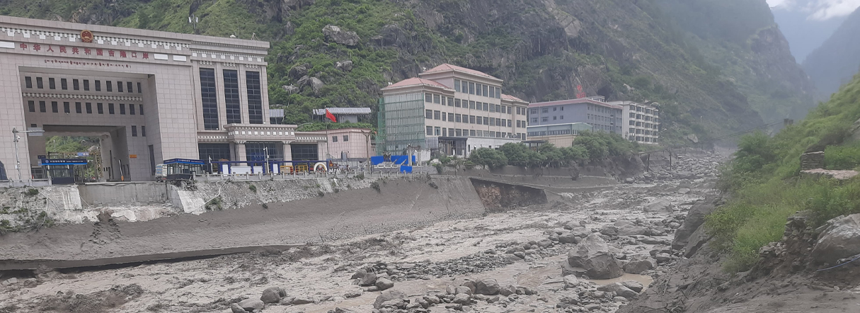 रसुवा बाढीमा परेका १० जनाको शव फेला