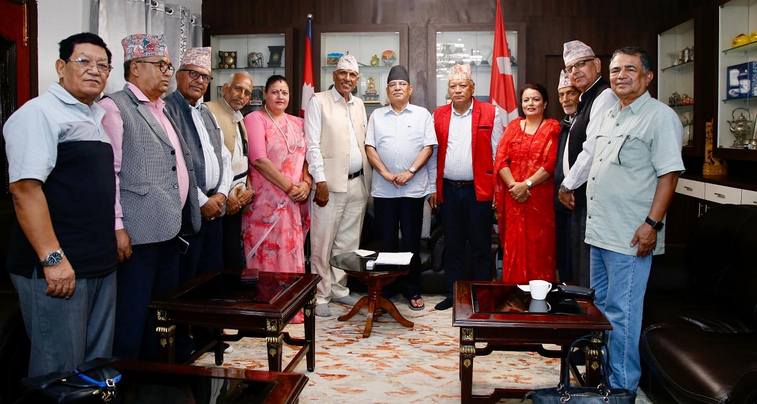 जेष्ठ नागरिकका माग पूरा गर्न पहल गर्छु: प्रचण्ड
