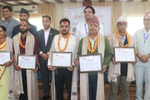 पाँच किसानलाई भीमदत्त उत्कृष्ट कृषक पुरस्कार