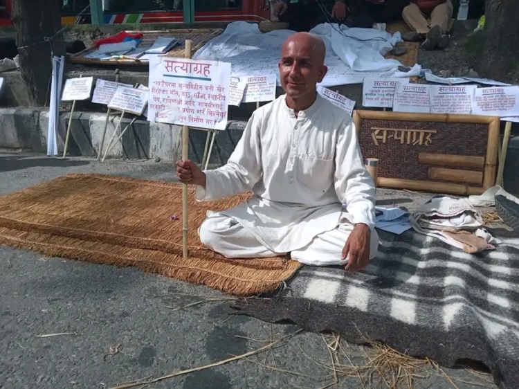 अनशन बसेका मेयर भट्टराईलाई ५ बजेपछि माइतीघरमा नबस्न निर्देशन