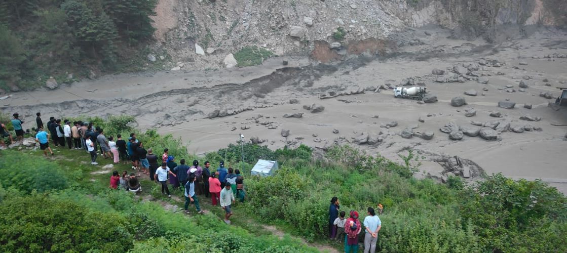 बाढीसँगै वेपत्ता १८ जनाकाे पहिचान खुल्याे