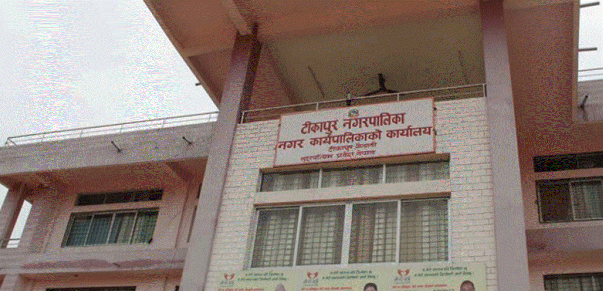 टीकापुर नगरपालिकामा प्लास्टिकको झोला प्रयोगमा प्रतिबन्ध लगाइँदै