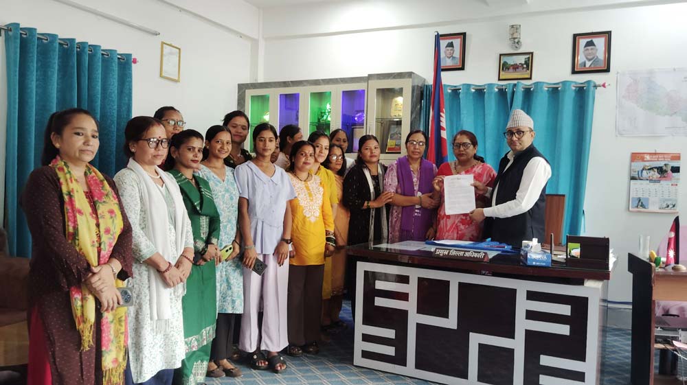 बहुविवाहसम्बन्धी विषयमा दार्चुलाका महिलाले प्रधानमन्त्रीलाई गराए ध्यानाकर्षण