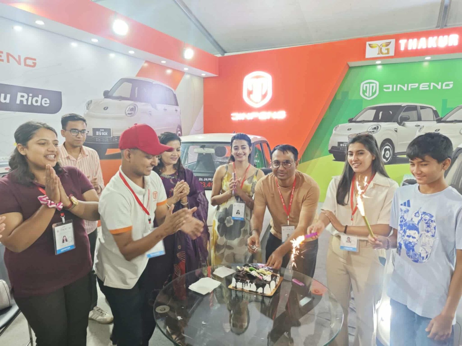 नाडा अटो शोमा जिनपिङको लिङ्बक्स ईसी ०१ कार सयभन्दा बढि बुकिङ
