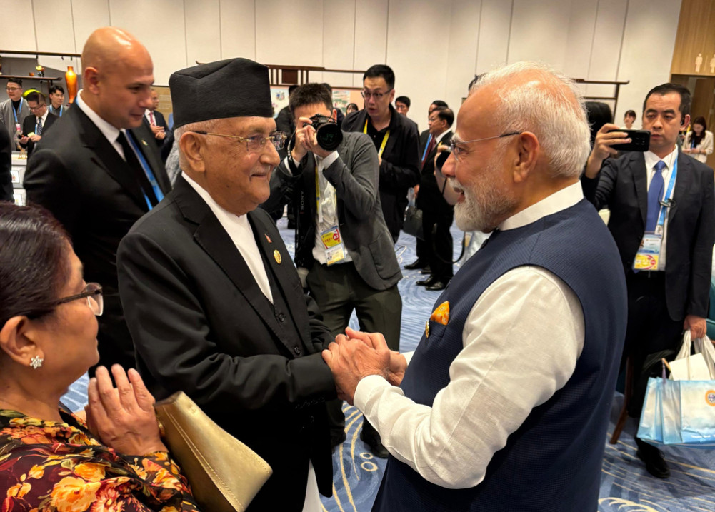 चीनमा प्रधानमन्त्री ओली र मोदीबीच भेट