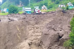 जम्मू कश्मिरको किश्तवाडमा क्लाउडबर्स्ट, १२ जनाको मृत्यु