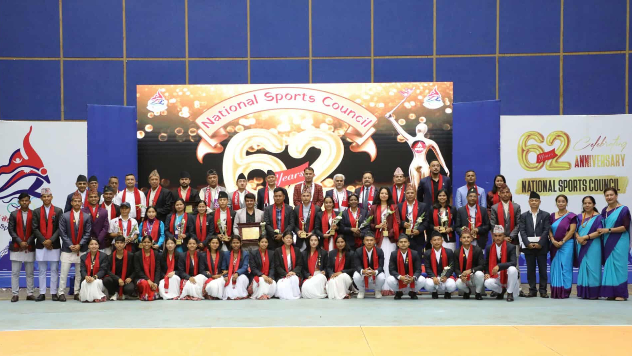 विश्वकप रजत विजेता खो-खो टिम उत्कृष्ट अवार्डसहित पुरस्कृत