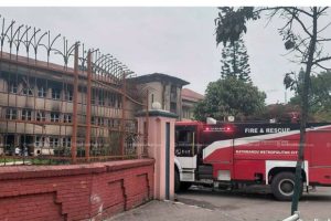 सर्वोच्च अदालतमा आगो निभाउन आयो महानगरपालिकाको दमकल