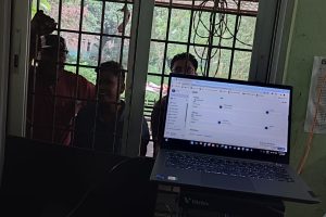 कर्मचारीको ल्यापटप र स्कुलको कम्प्युटरबाट कैलाली प्रशासनमा सेवा सुरु