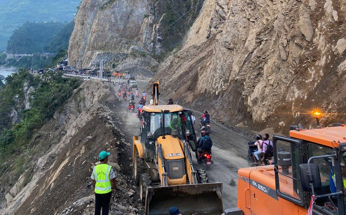 मुग्लिन–नारायणगढ सडक दुईतर्फी सञ्चालनमा आयो