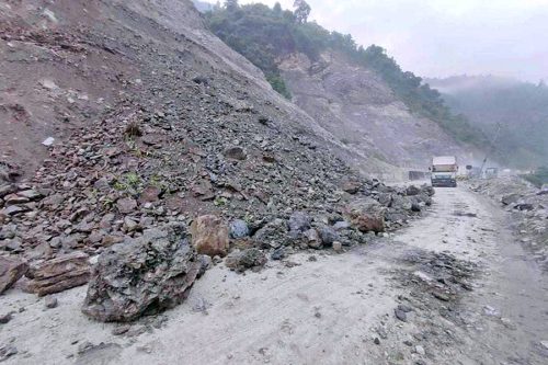नारायणगढ-मुग्लिन सडक सञ्चालनमा आयो