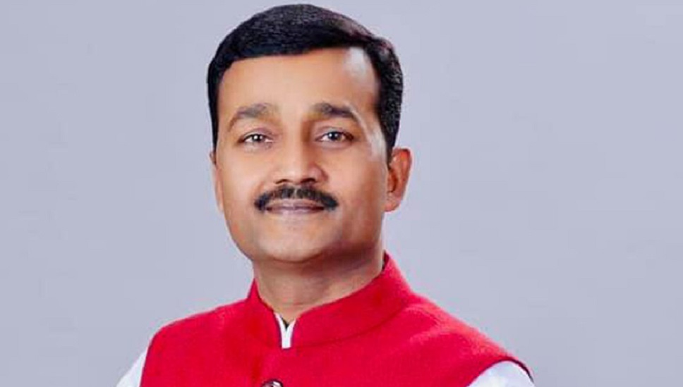 खानेपानीमन्त्री यादवले दिए राजीनामा