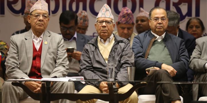 केपी ओलीका सामू लम्पसार पर्न तयार हुनेहरू गए हुन्छ : माधव नेपाल