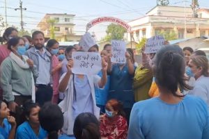 चाडपर्व भत्ता नपाएपछि सेती प्रादेशिक अस्पतालका करार कर्मचारी आन्दोलित