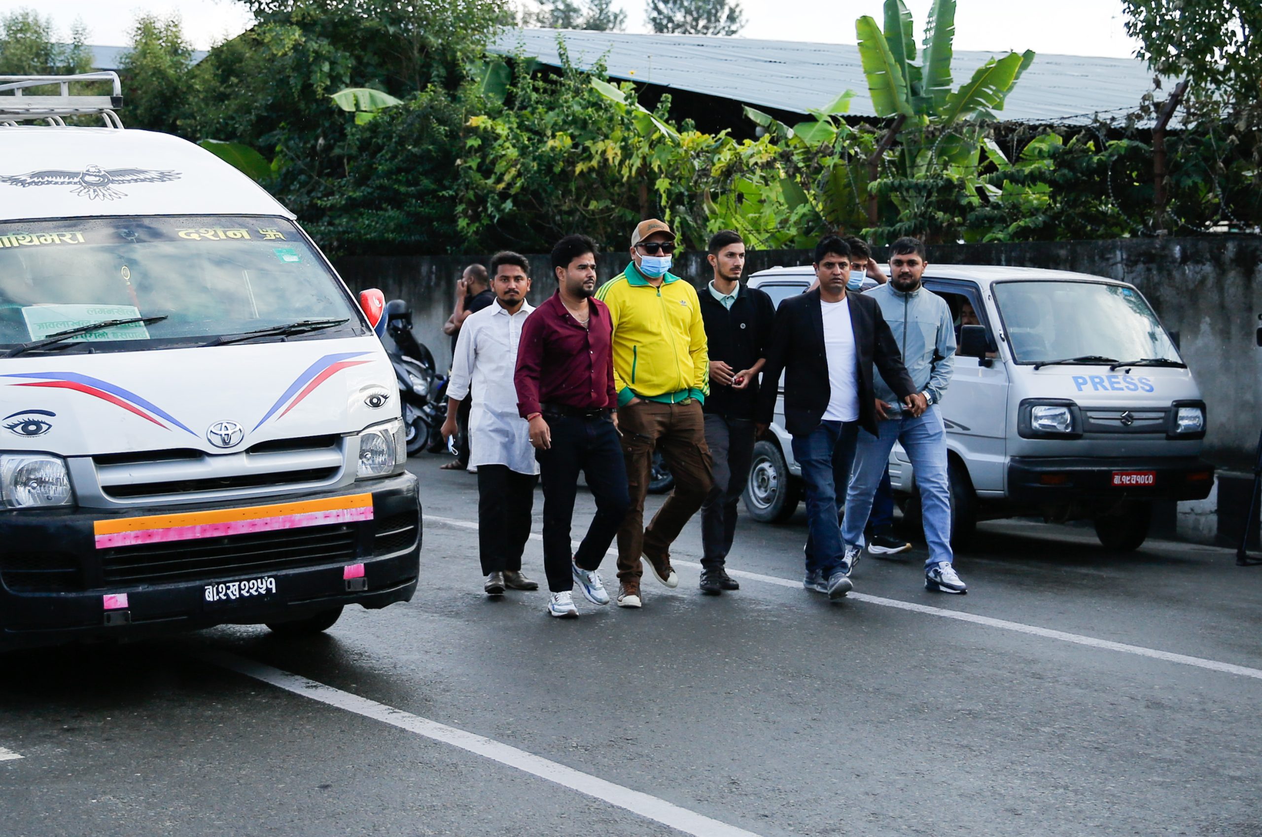 ओली–लेखकविरुद्ध प्रहरीले जाहेरी लियो, बालेन–सुदनविरुद्ध के गर्ला ?