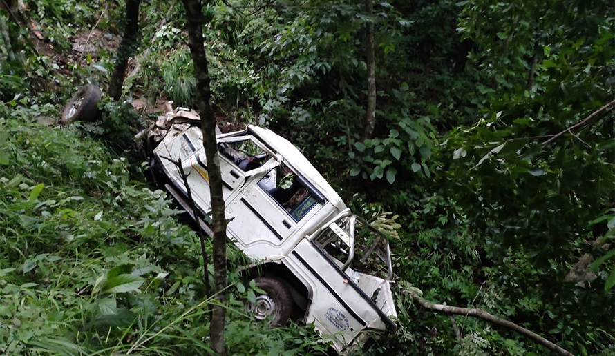 बैतडीमा जीप दुर्घटना हुँदा एक जनाको मृत्यु, ४ जना घाइते