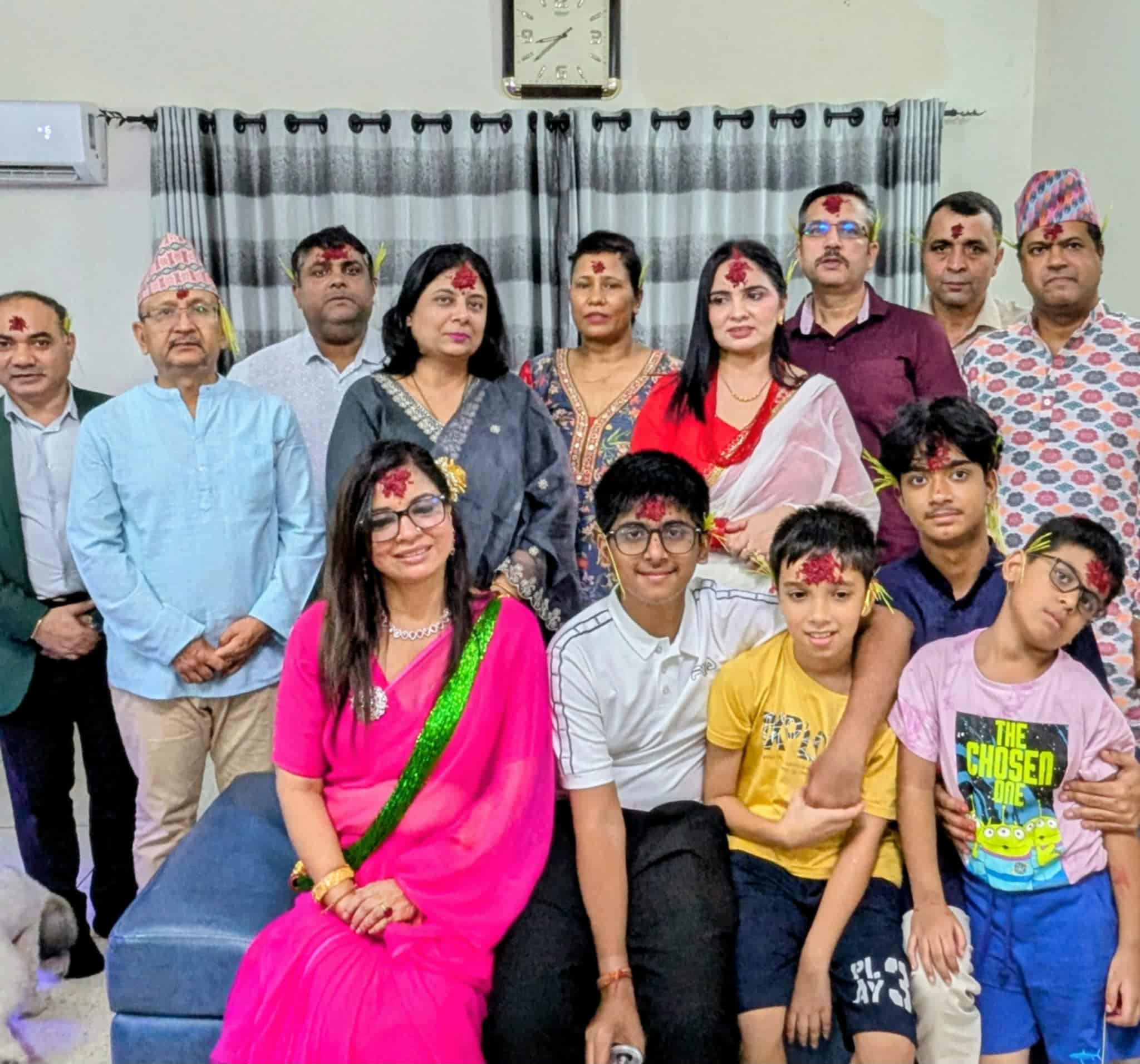 अफ्रिकाको नाईजेरियामा नेपालीहरुले दशैंको टीका संयुक्त रुपमा लगाए