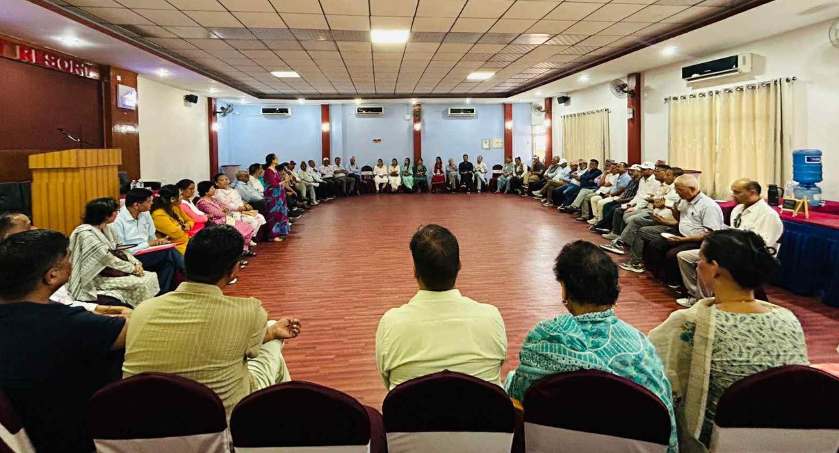 मंसिरभित्र महाधिवेशन गर्न चितवनका कांग्रेस महाधिवेशन प्रतिनिधिहरूको माग