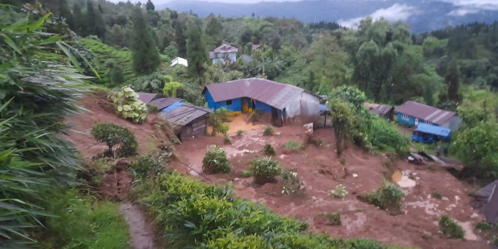 इलाममा ३४ जनाको शव भेटियो, ४ बेपत्ता