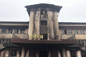 ओली र लेखकसहितको राहदानी रोक्का र स्थान हदविरुद्ध लिखित जवाफ माग