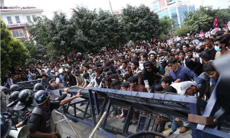 भदौ २३ र २४ मा ७८ अर्बको क्षति, ५५ जिल्लामा तोडफोड