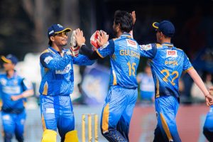 पावरप्ले: सुदूरपश्चिमको खराब सुरुवात, ६ ओभरमा २ विकेट गुमाएर २७ रन मात्र