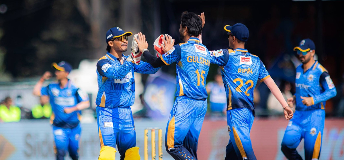 पावरप्ले: सुदूरपश्चिमको खराब सुरुवात, ६ ओभरमा २ विकेट गुमाएर २७ रन मात्र