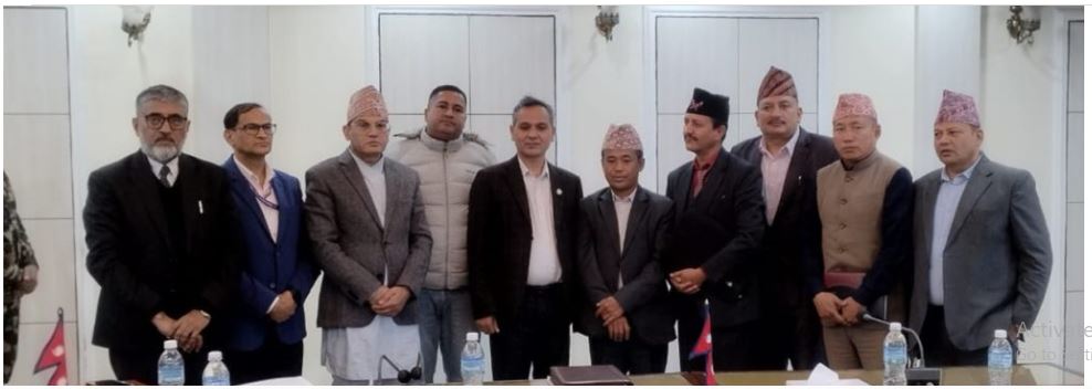 दुर्गा प्रसाईं समूहले गृह मन्त्रालयमा २७ बुँदे माग पत्र बुझायो