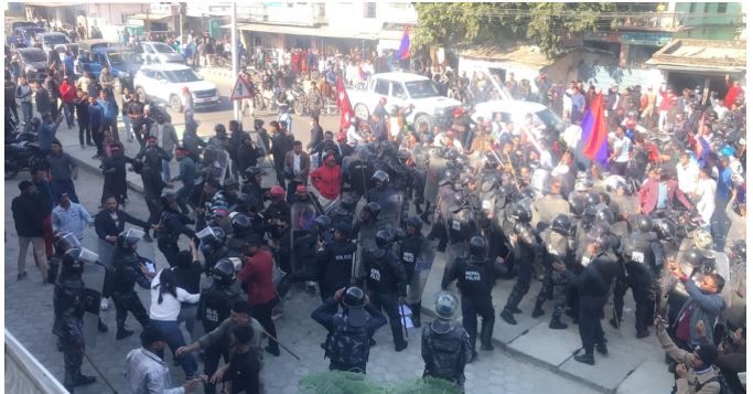 धनगढीमा बस्नेतको विरोध गर्ने जेन-जी माथी युवा संघको हातपात