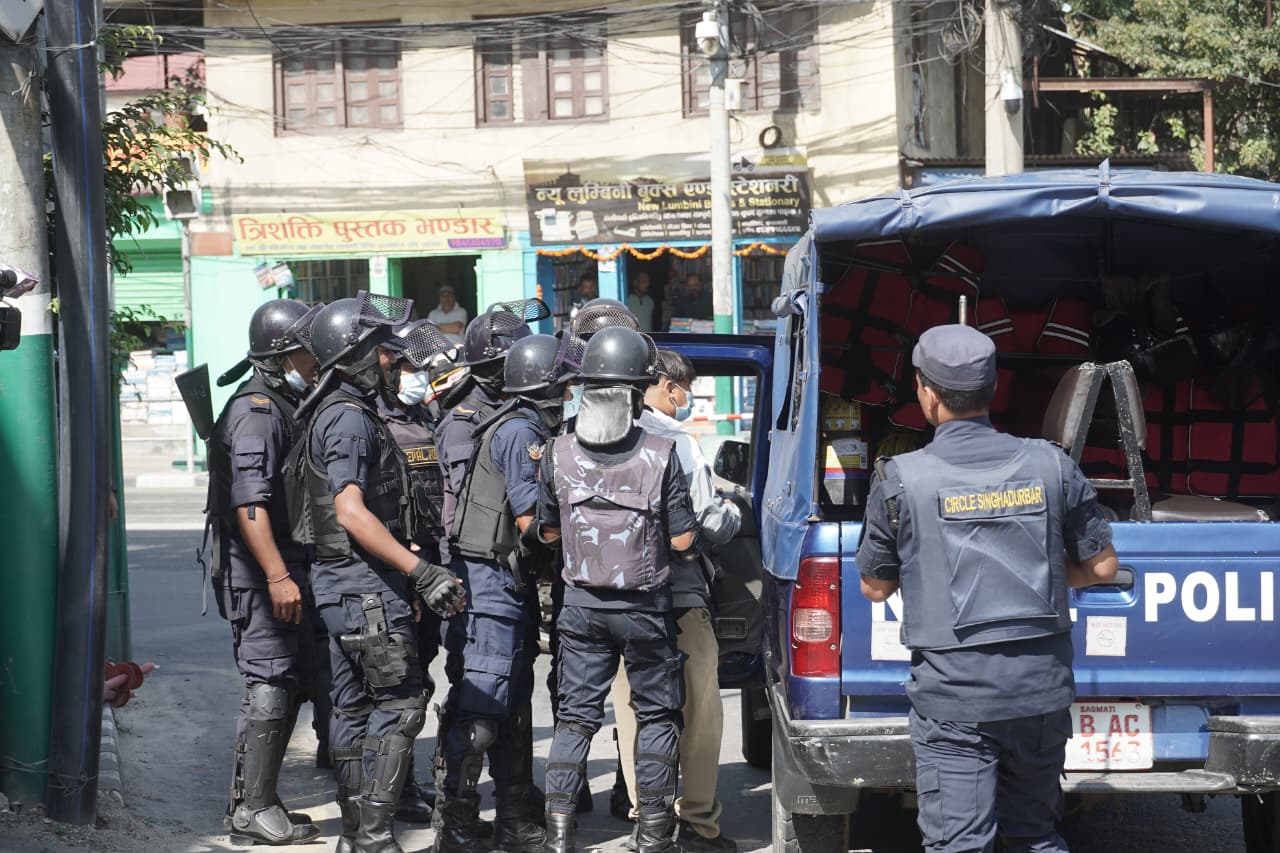 काठमाडौंका सडकमा तीन हजारभन्दा प्रहरी परिचालन