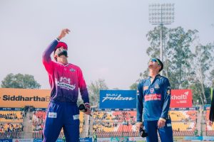 जनकपुरविरुद्ध विराटनगरले ब्याटिङ गर्दै