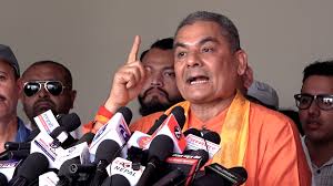 मध्यरातमा निवासबाट पक्राउ परे दुर्गा प्रसाईं