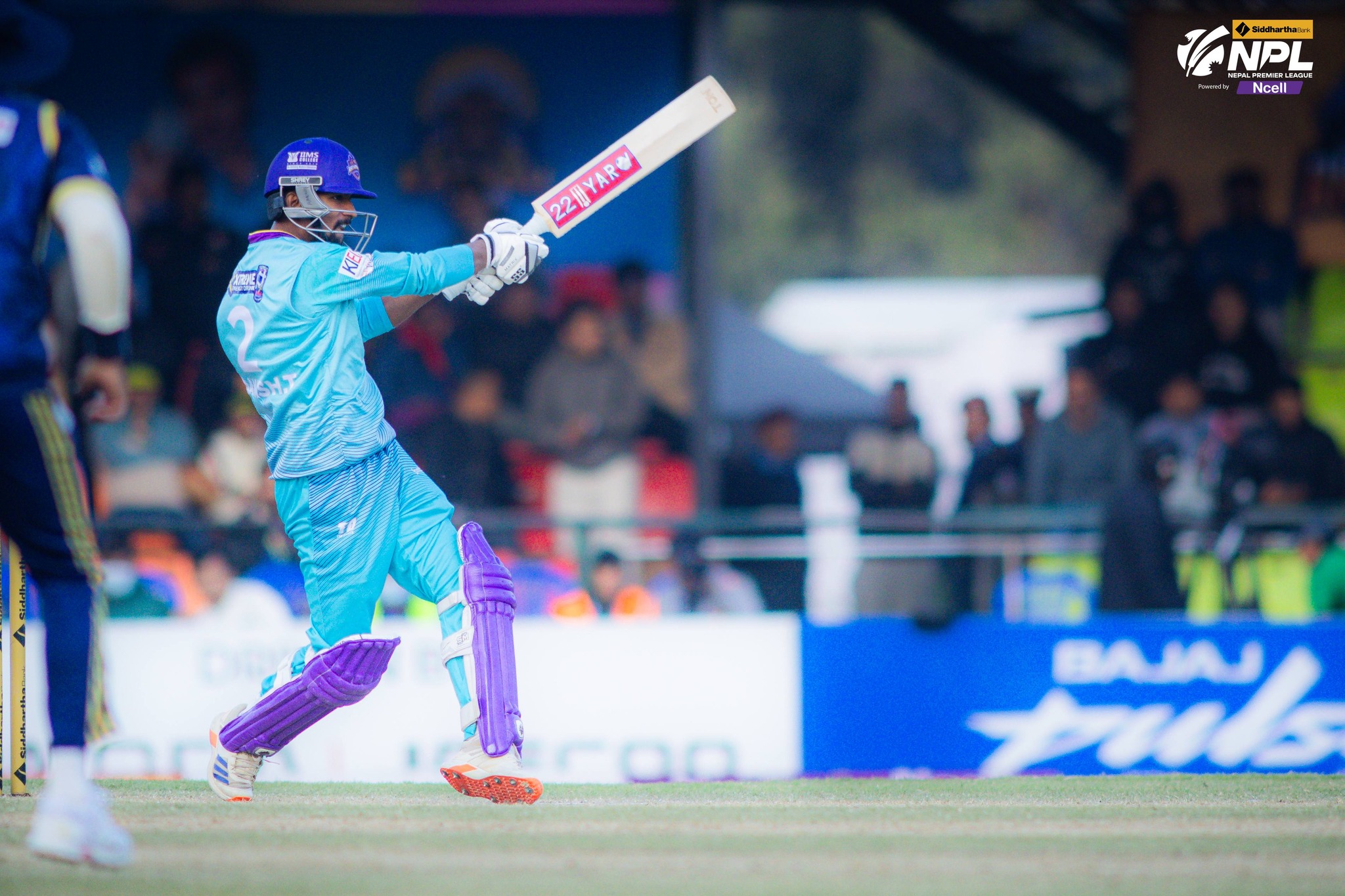 टस हारेर पहिले ब्याटिङ गर्दै काठमाडौं गोर्खाज