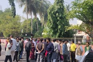 मधेस प्रदेशमा मुख्यमन्त्री नियुक्तिको विरोधमा तोडफोड र नाराबाजी