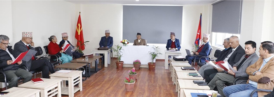 एमाले अध्यक्षमा उठ्ने ईश्वर पोखरेलको घोषणा