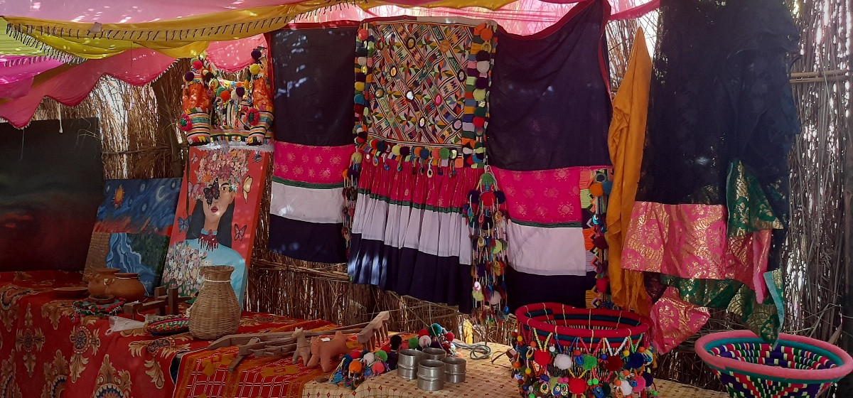 सुदूरपश्चिम महोत्सवमा लोकसंस्कृति जगेर्ना गर्न ‘थारू कला प्रदर्शनी घर’