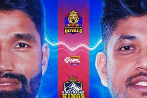 सुदुरपश्चिमविरुद्ध टस जितेर पहिले बलिङ गर्दै विराटनगर