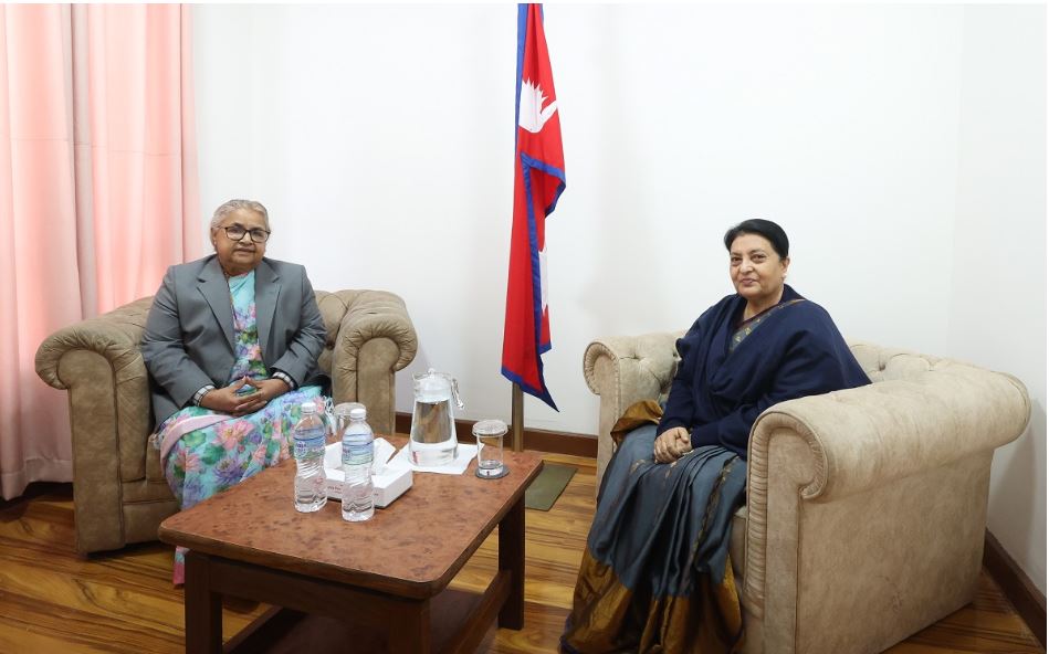 प्रधानमन्त्री कार्की र पूर्वराष्ट्रपति भण्डारीबीच भेटवार्ता